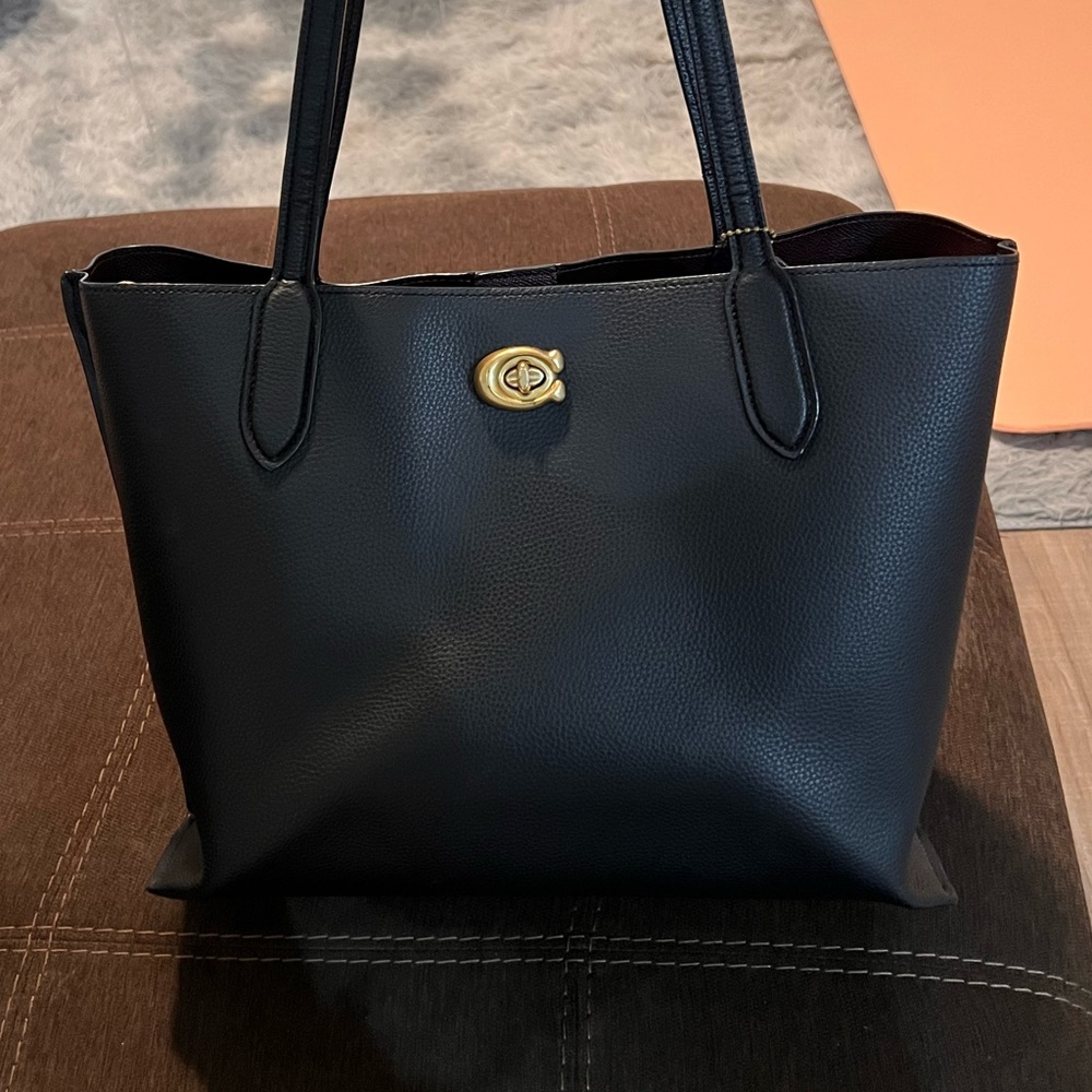 Coach Willow Tote Bag Ideal for Work
